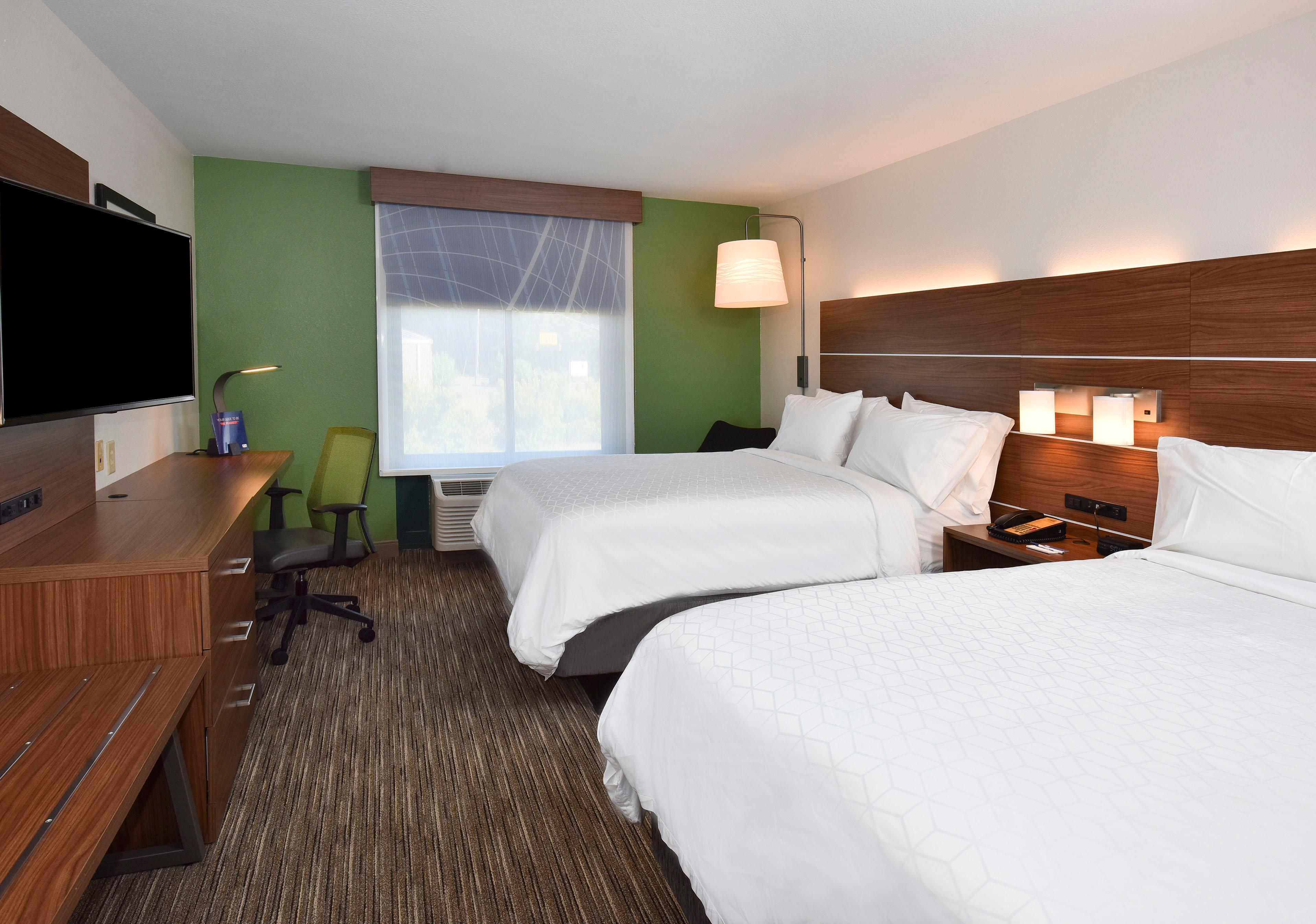 Holiday Inn Express Hotel & Suites Selma, An Ihg Hotel Exterior photo